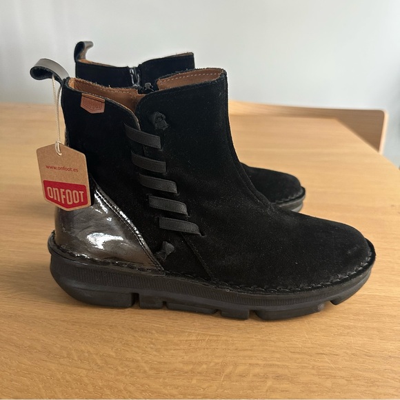 On Foot Shoes - On Foot Black Ankle Boots for Women
